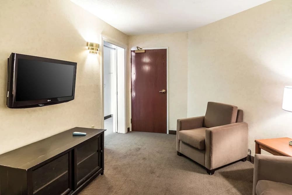 Sleep Inn & Suites