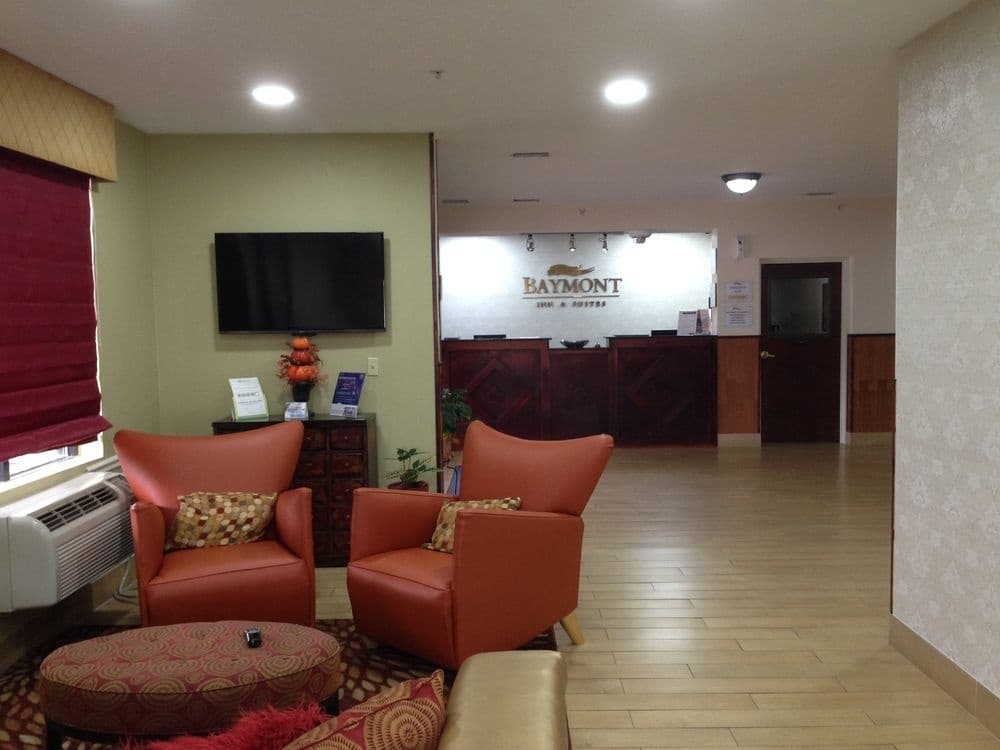 Baymont Inn & Suites Savannah/Garden City