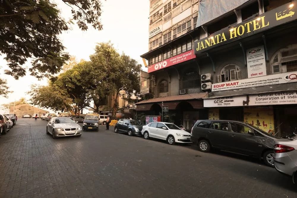 Hotel Janata
