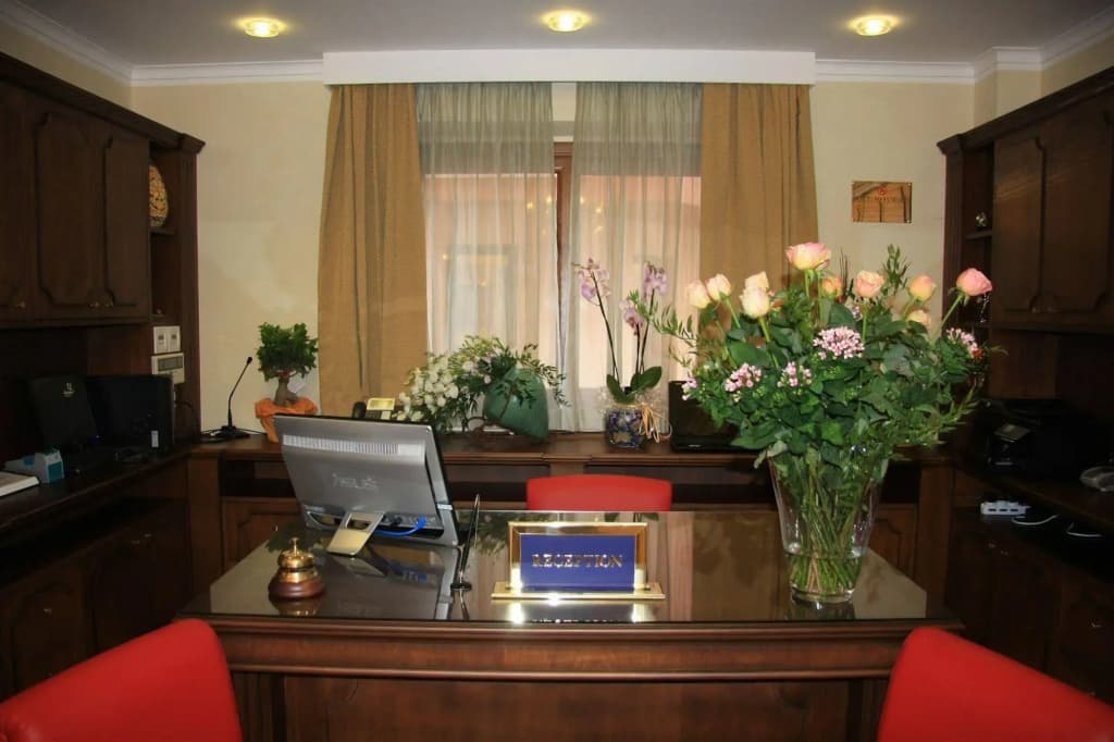Artemis Hotel