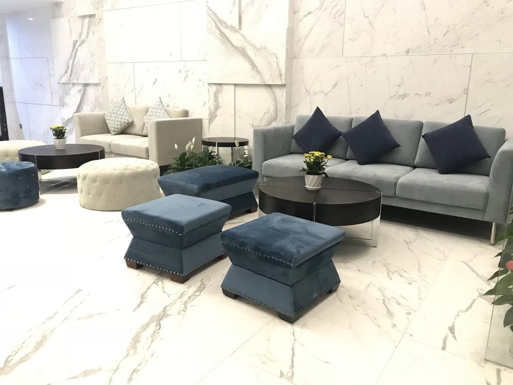 Flower Hotel