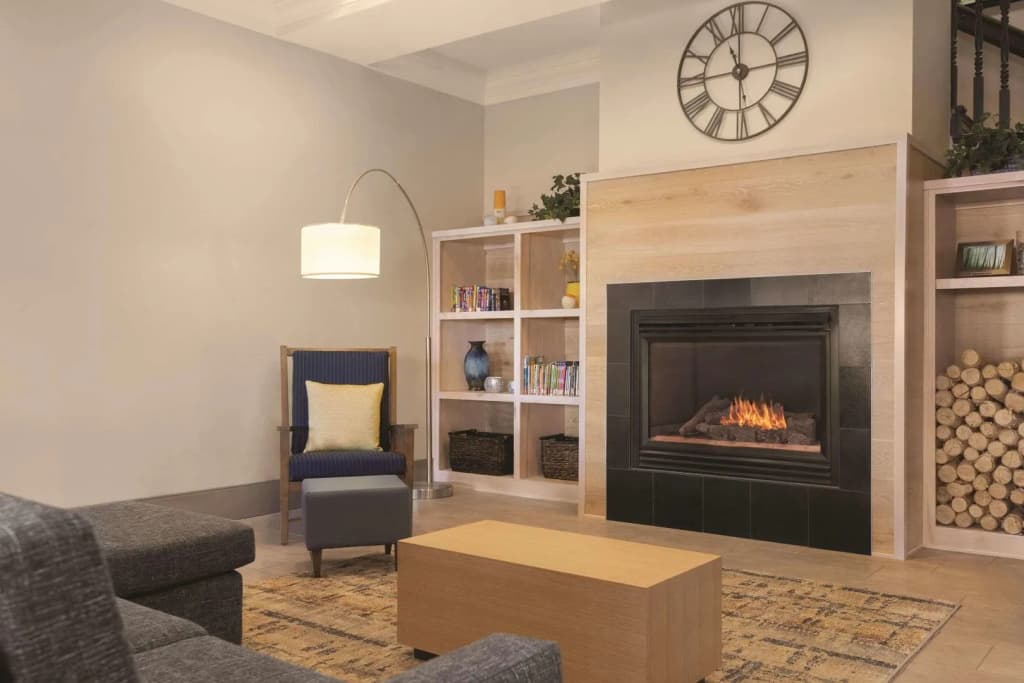 Country Inn & Suites by Radisson, Billings, MT