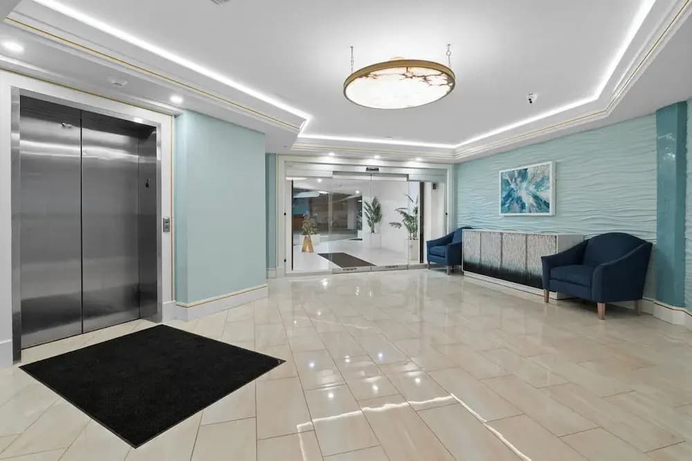 Harbor Suites at Harborwalk Village