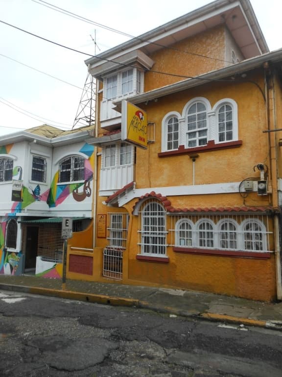 Ara Macao Inn