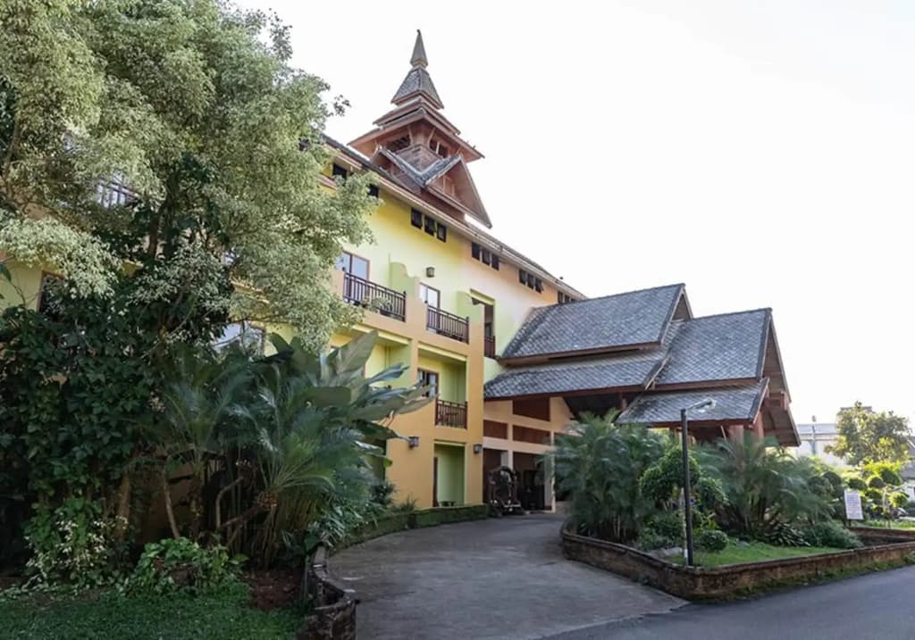 Phowadol Resort