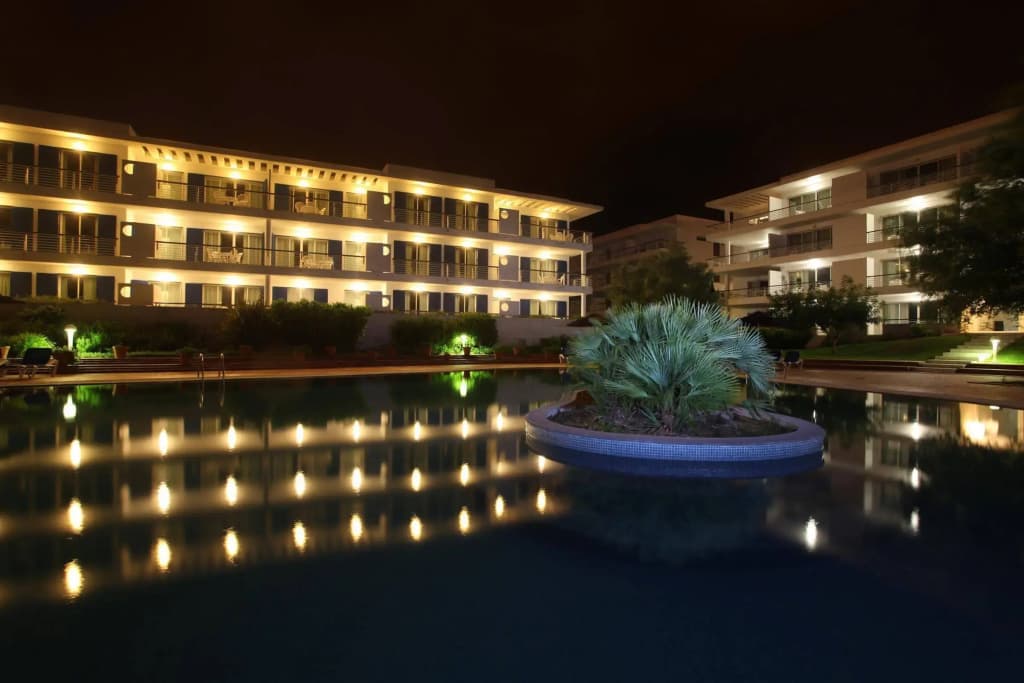 Marina Club Lagos Resort