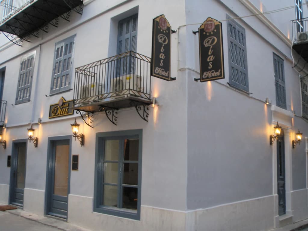 Dias Hotel