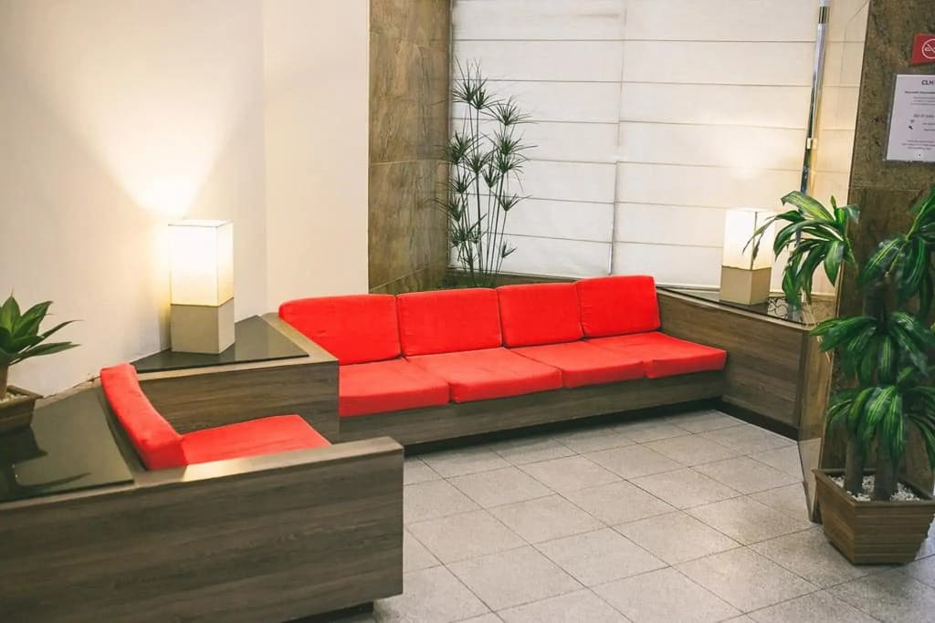 CLH Suites Domingos Ferreira
