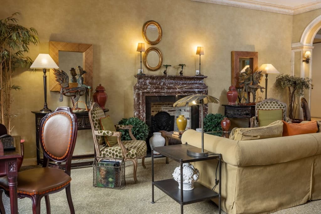 As Janelas Verdes Inn, a Lisbon Heritage Collection