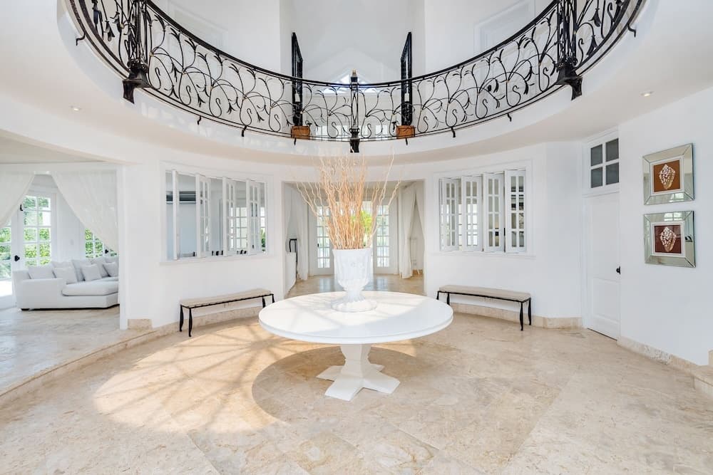 Luxury 2-level villa in Punta Cana