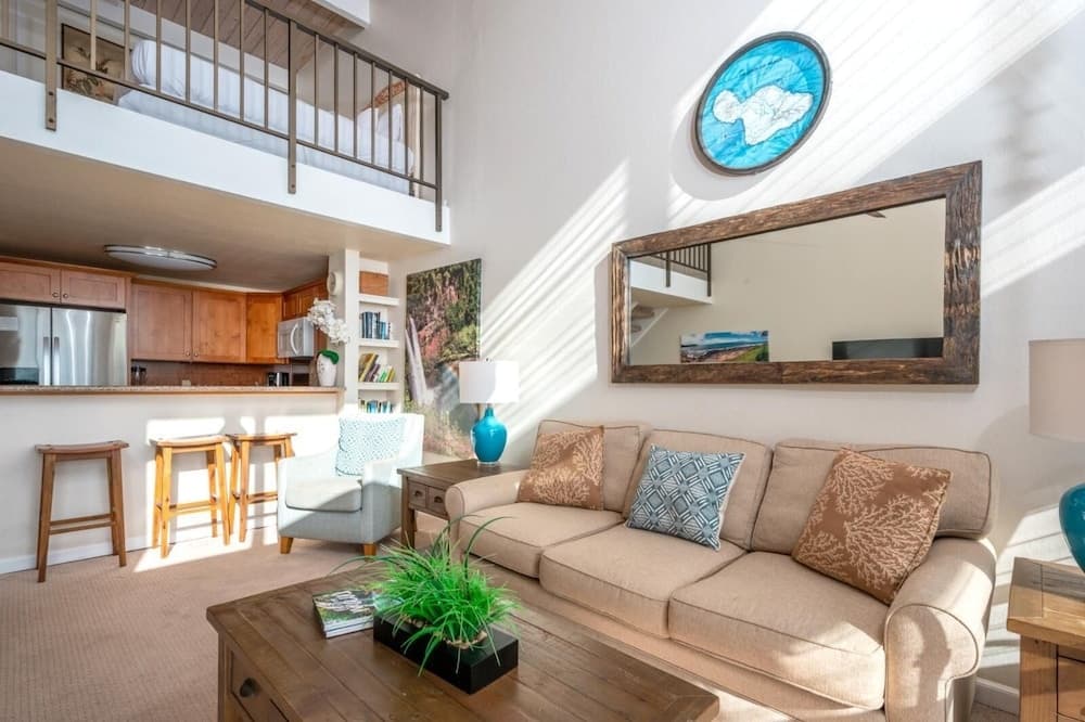 Napili Point Resort by KBM