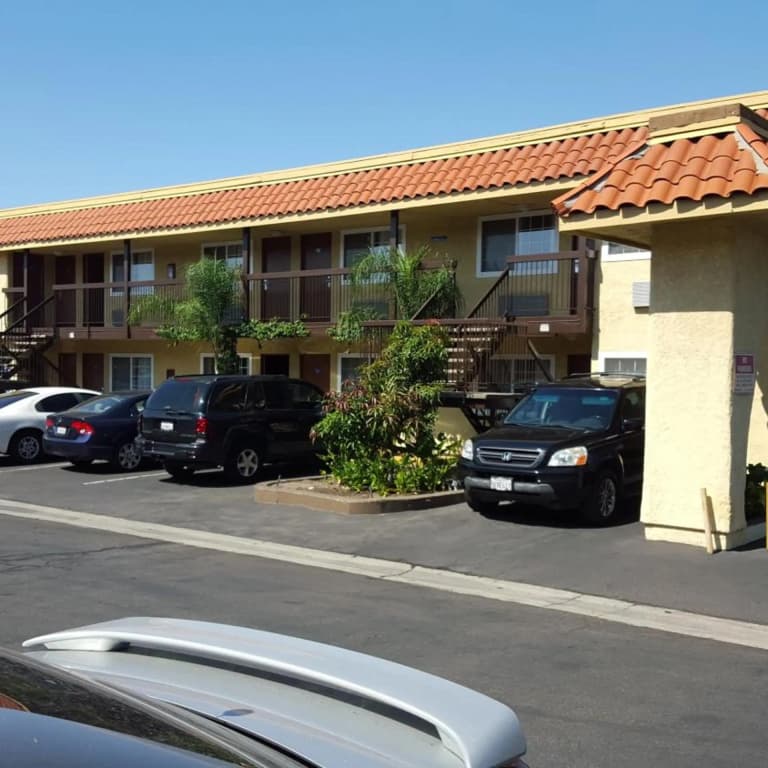 Anaheim Astoria Inn and Suites