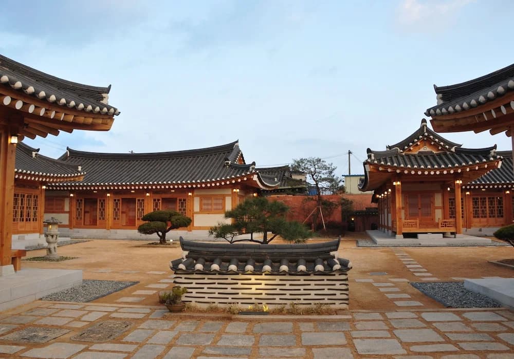 Gyeongju Hwangnamkwan Hanok Hotel