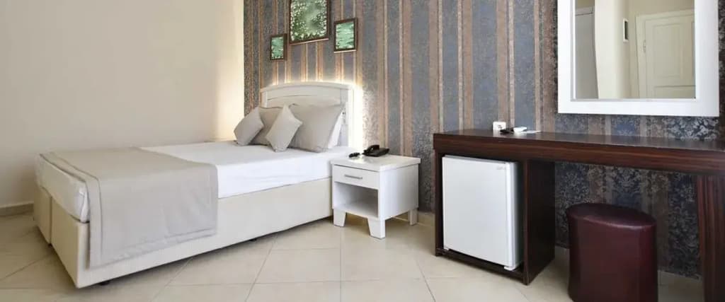 St. Nicholas Park Hotel