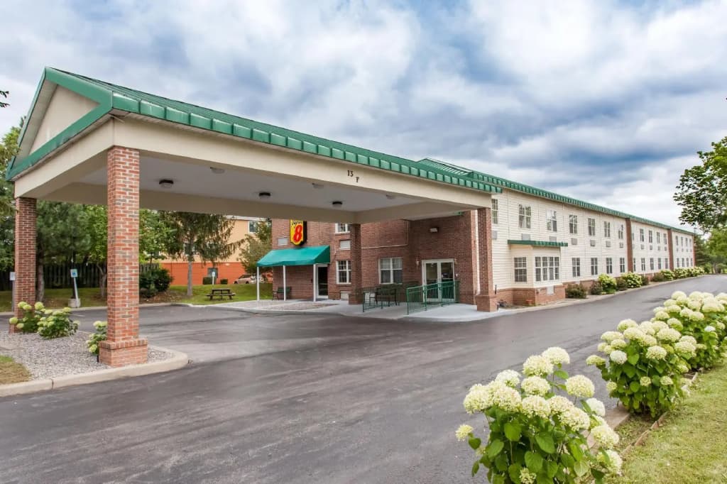 Syracuse Inn