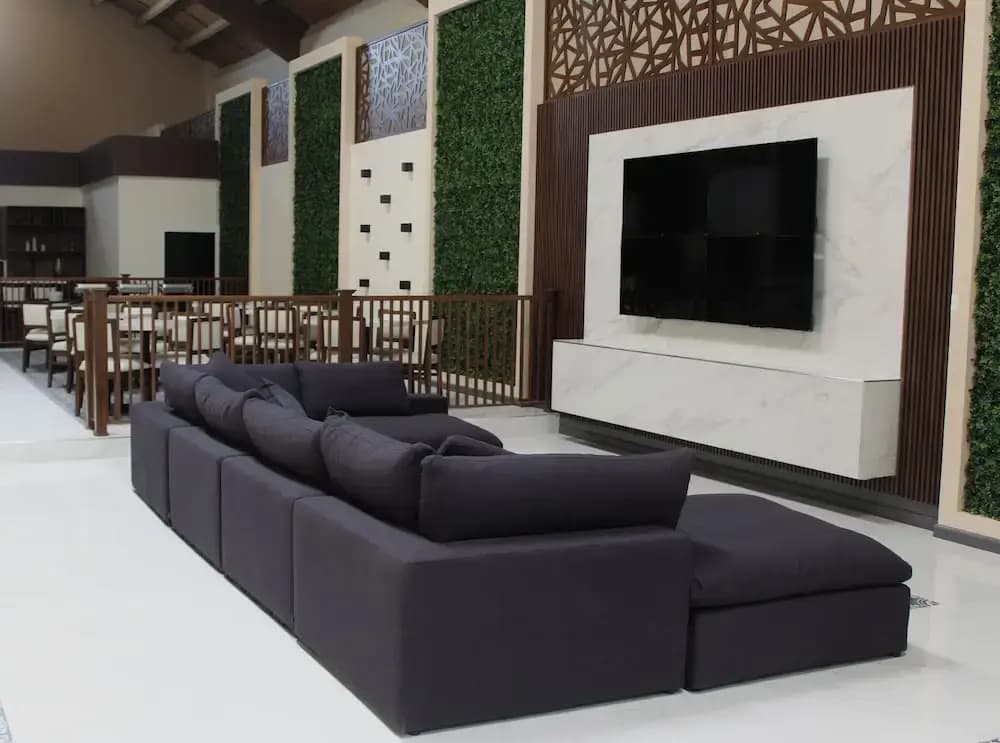 Hangar Inn Tijuana