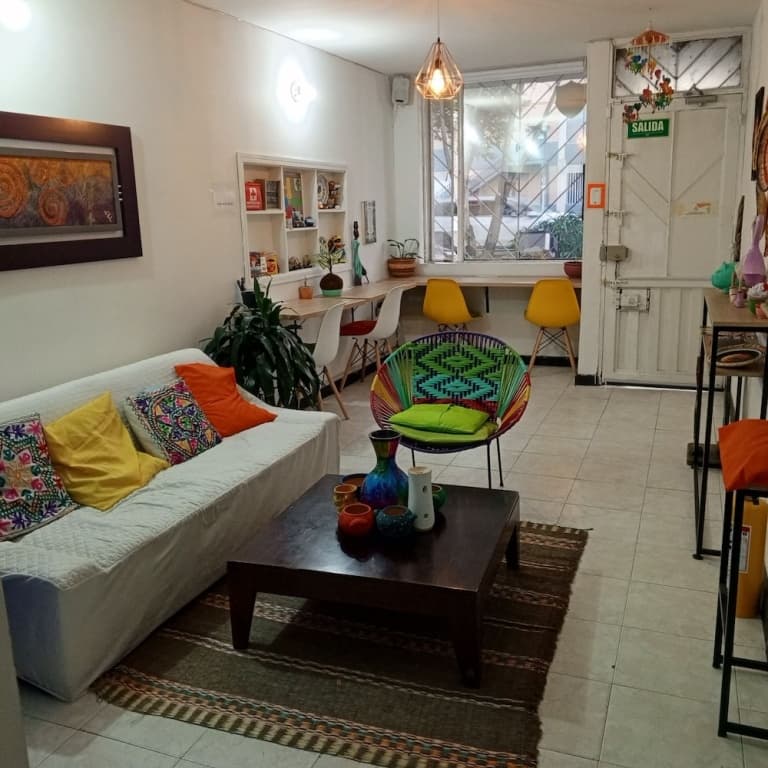 Kuyay Hostel, Ciudad Salitre & Avenida El Dorado