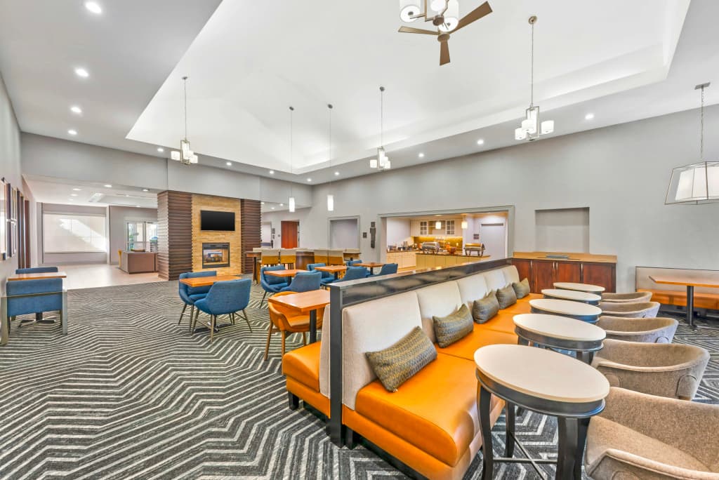Homewood Suites by Hilton Laredo at Mall del Norte