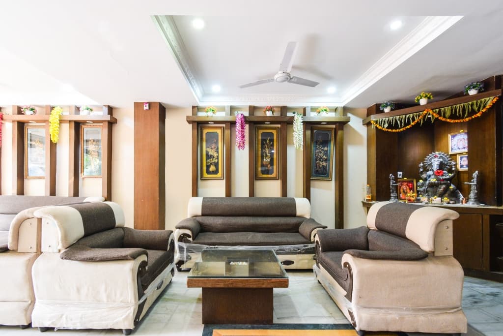 Townhouse OAK Secunderabad Near Railway Station Formerly Hotel Brahma