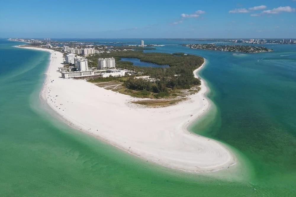 Anchorage Resort 2 bedroom, 4th Floor Condo Southern View Siesta Key 2 Condo