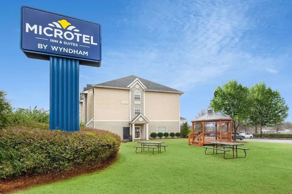 Microtel Inn & Suites Columbus North