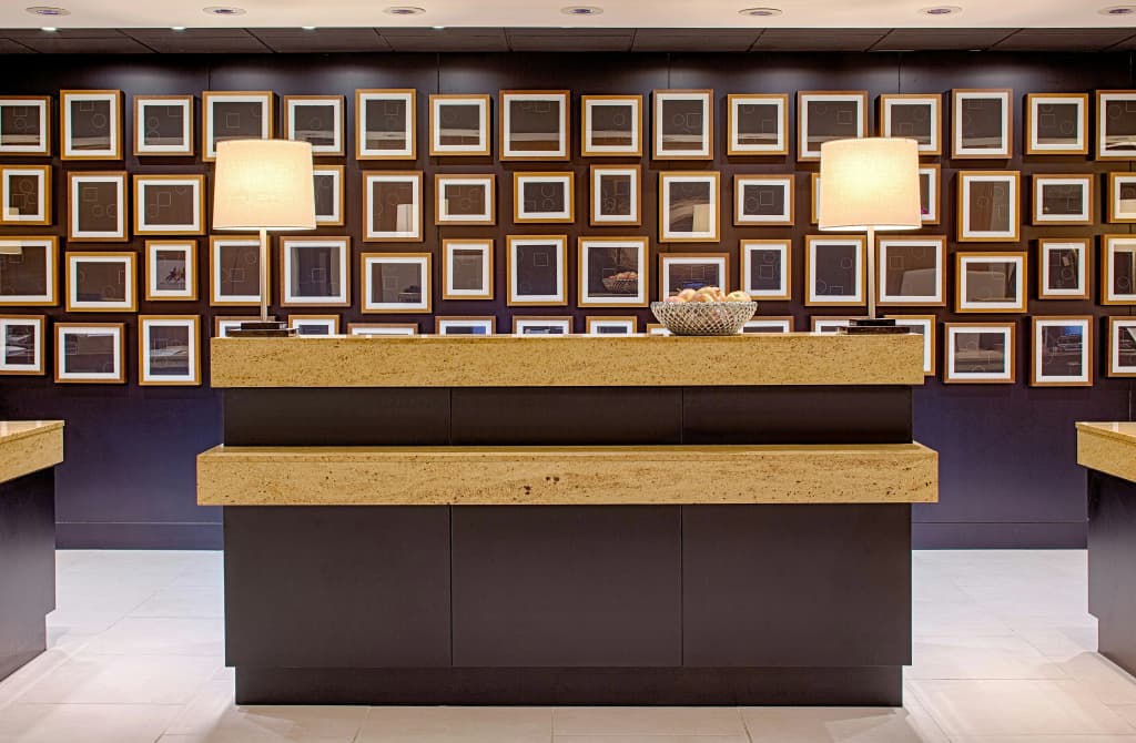 DoubleTree by Hilton Hotel Houston - Greenway Plaza