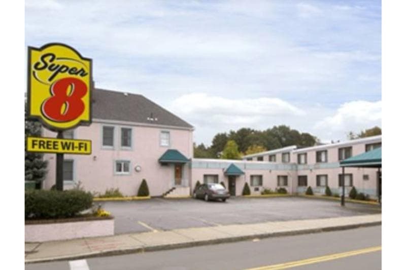 Super 8 by Wyndham Watertown/Cambridge/Boston Area