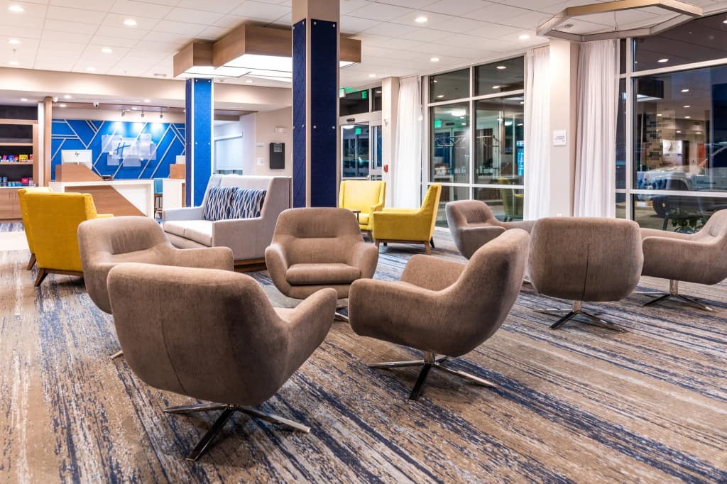 Holiday Inn Express & Suites Charlottesville by IHG
