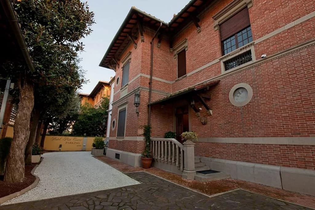 Hotel Pisa Tower
