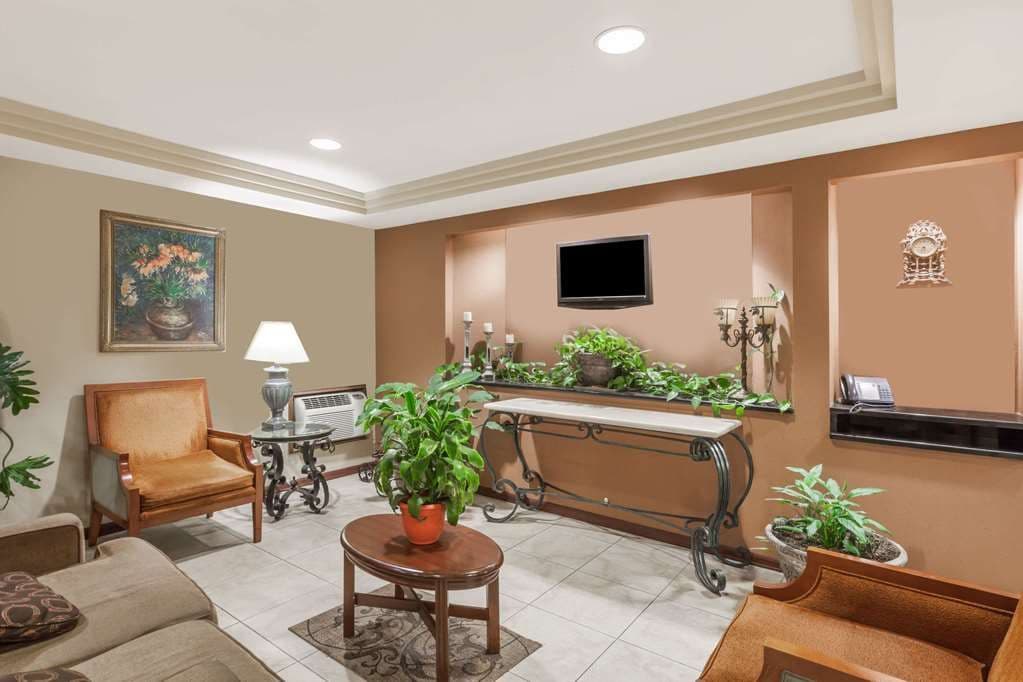 Travelodge Inn and Suites Albany