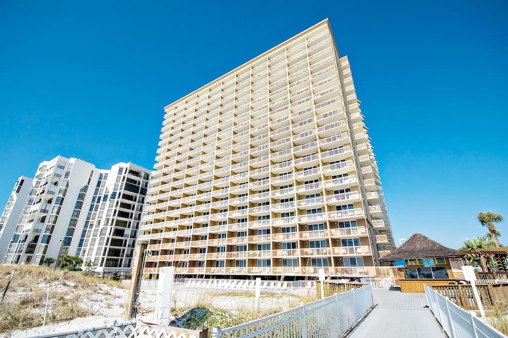 Pelican Beach Resort 308