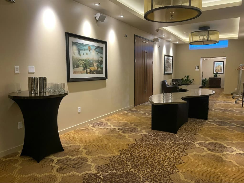 Mark Spencer Hotel