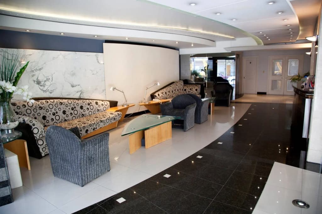 Pocitos Plaza Hotel