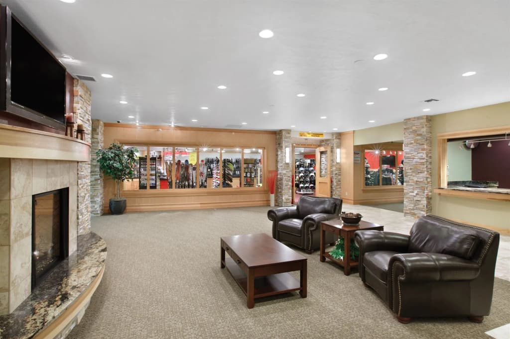 Shadow Ridge by All Seasons Resort Lodging