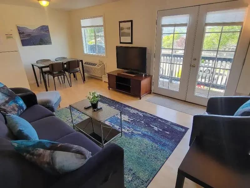 Hood River Suites Apartment Hotel