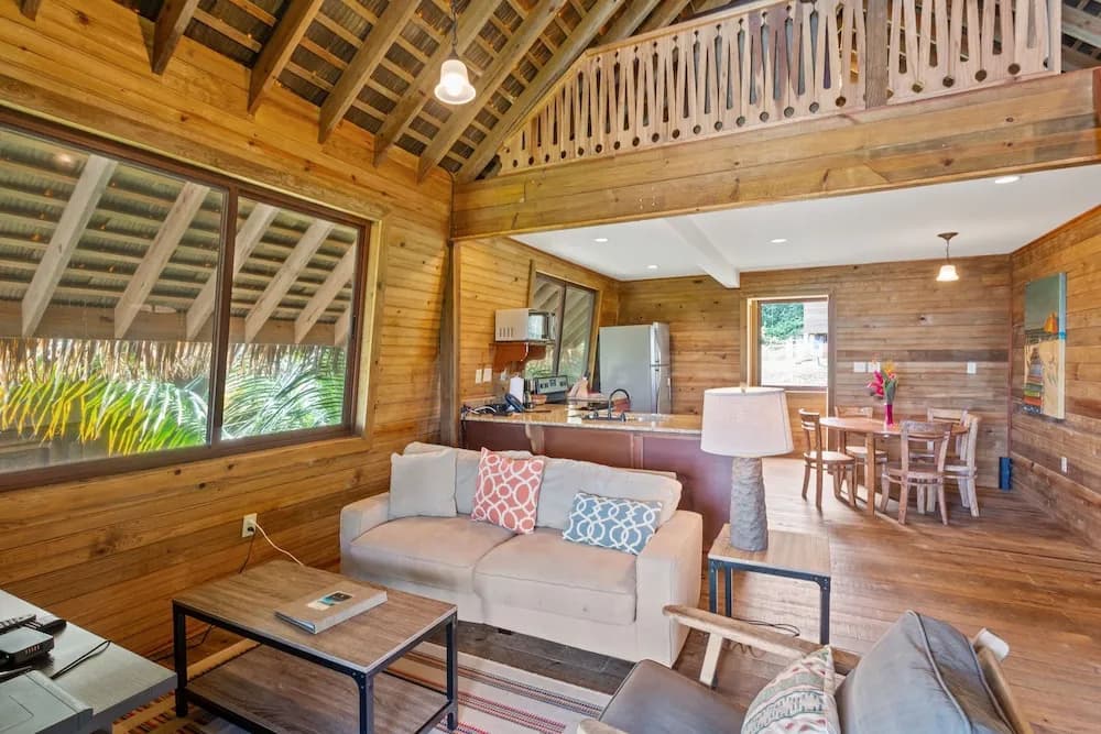 The Island Hub at Red Frog Beach Resort