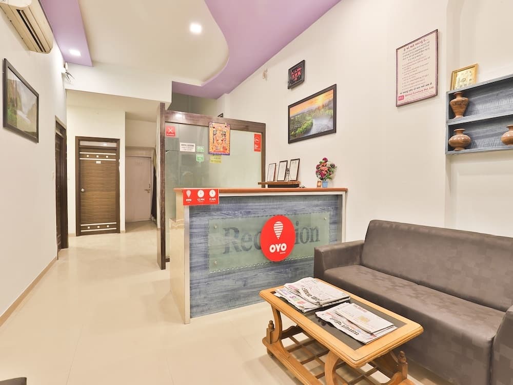 OYO 3914 Hotel Legend