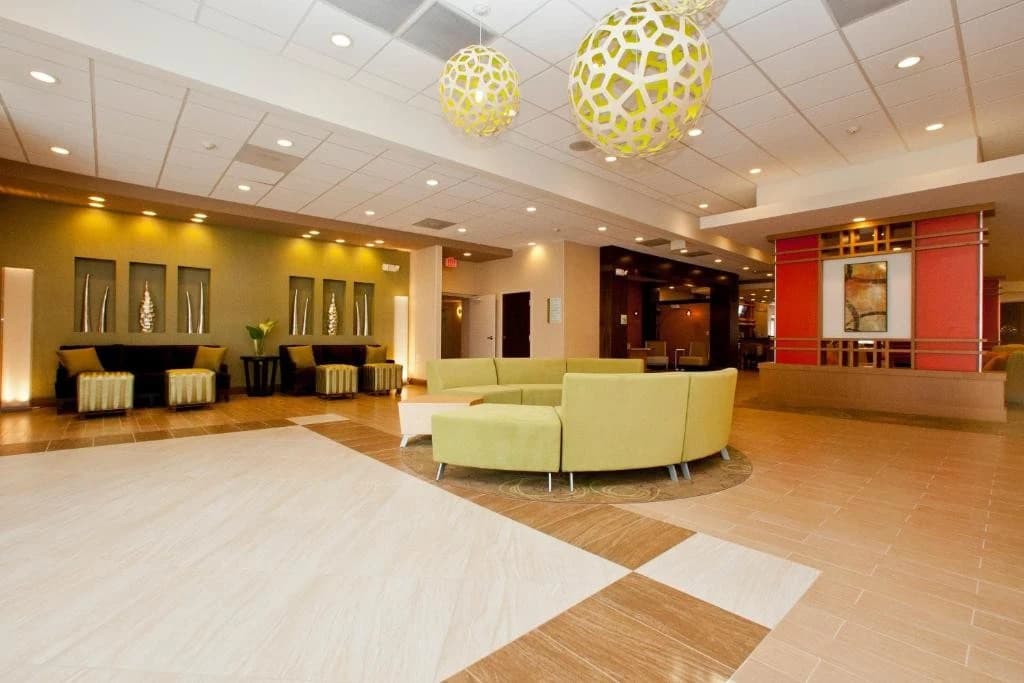 DoubleTree by Hilton Greensboro Airport