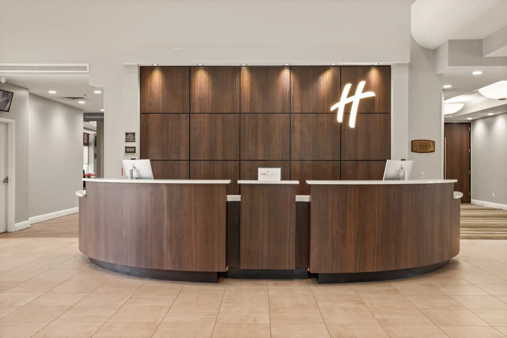 Holiday Inn Baton Rouge College Drive I-10 by IHG