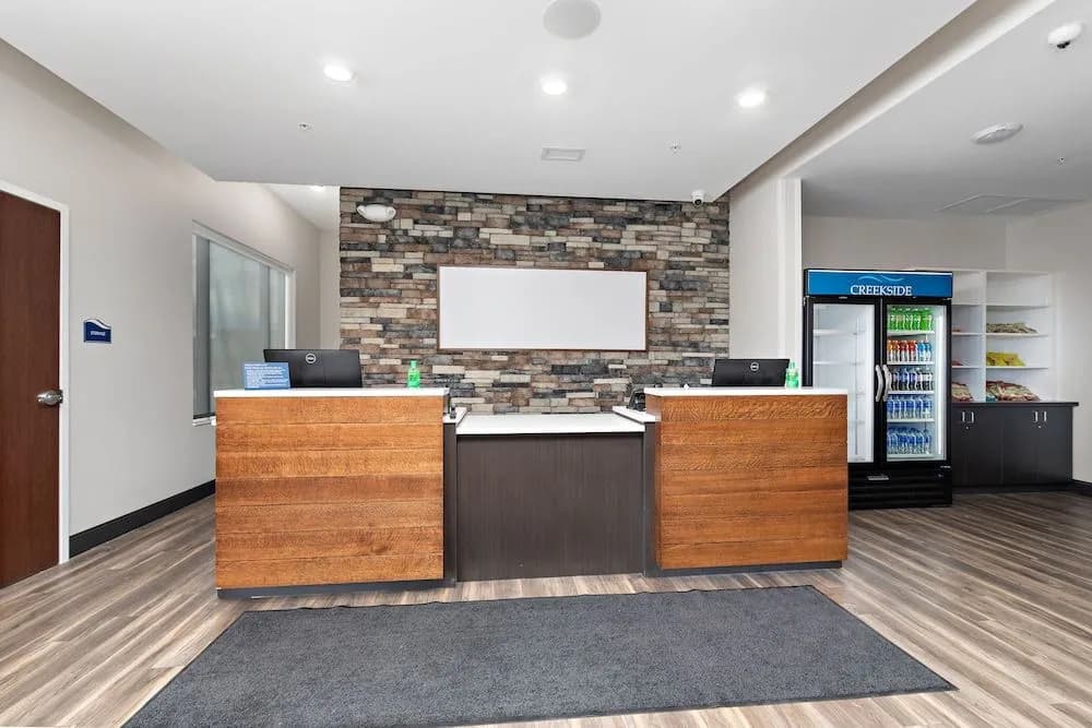 Creekside Hotel Parkville