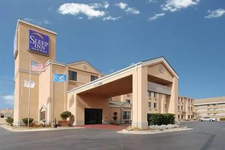 Sleep Inn & Suites Tulsa Central I-44