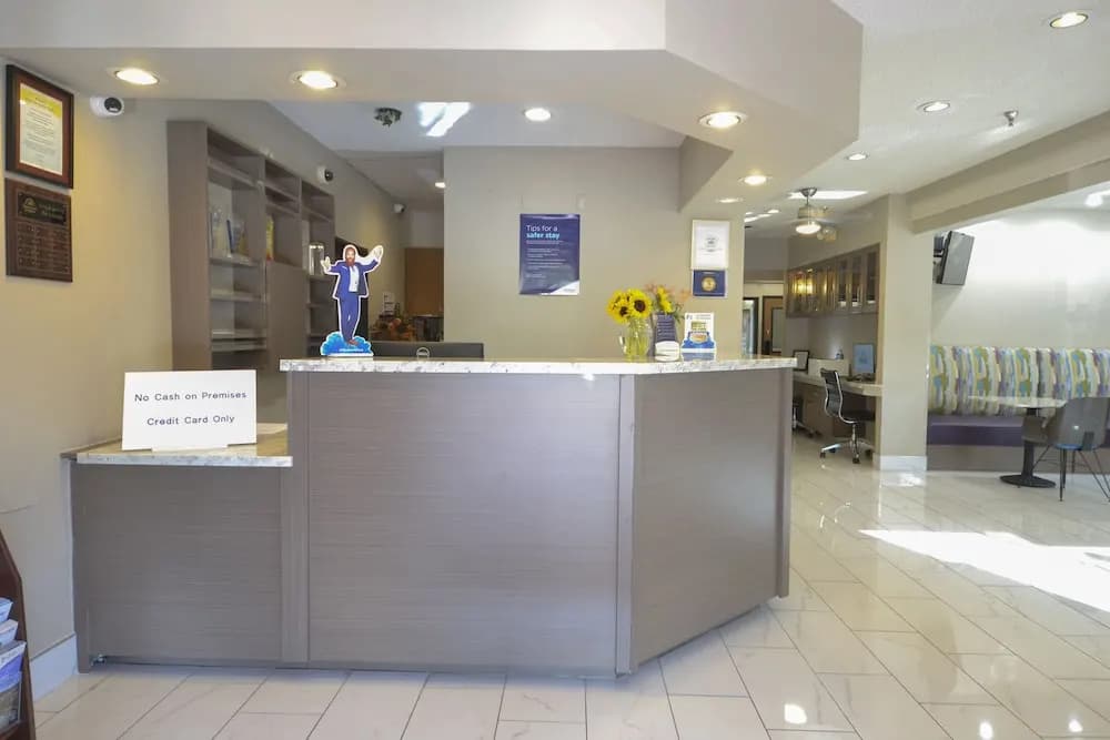 Days Inn & Suites Airport Albuquerque