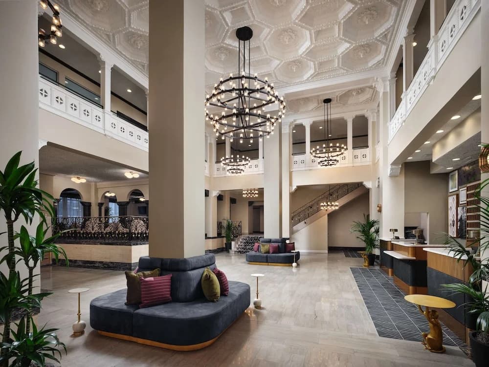 Hotel Flor Tampa Downtown, Tapestry Collection by Hilton