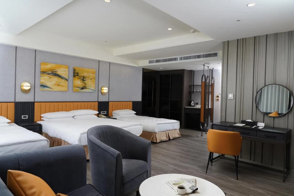 Eda Skylark Hotel