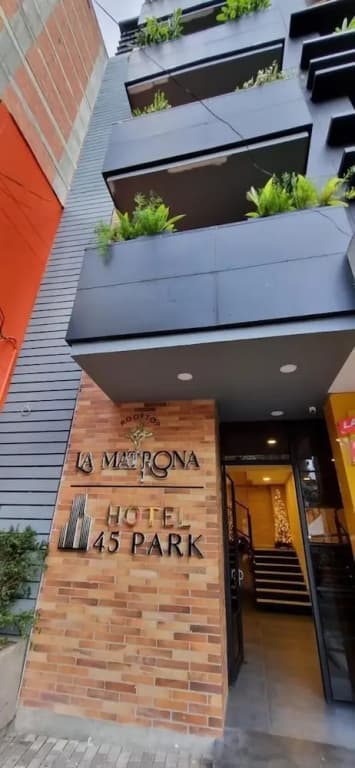 Hotel 45 Park