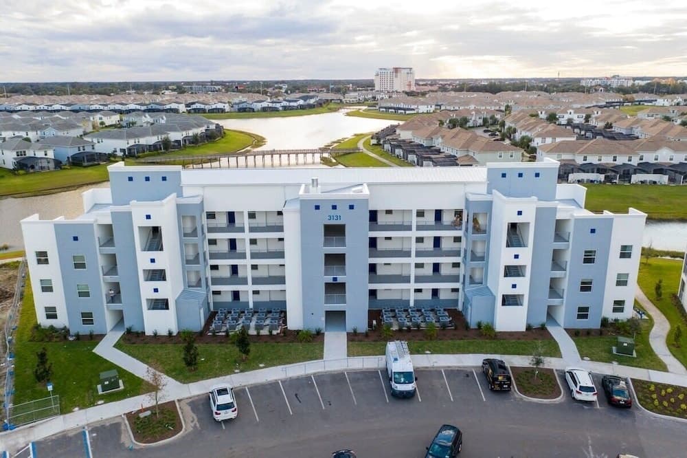 Luxurious 3Bd 8 Guests @Storey Lake Resort Close to Disney 201 3131