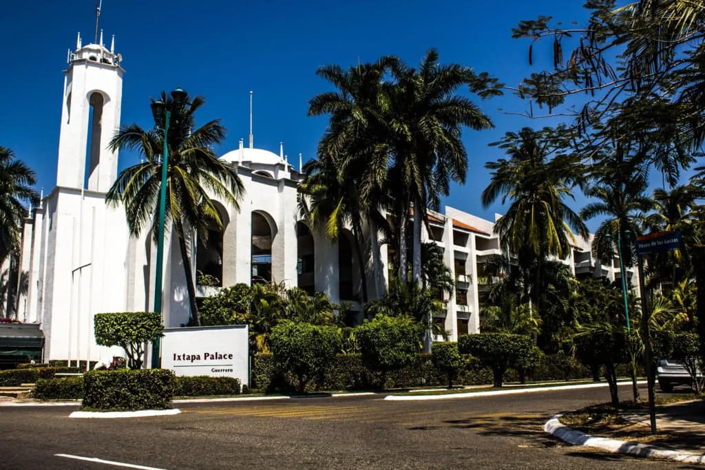 Ixtapa Palace Resort