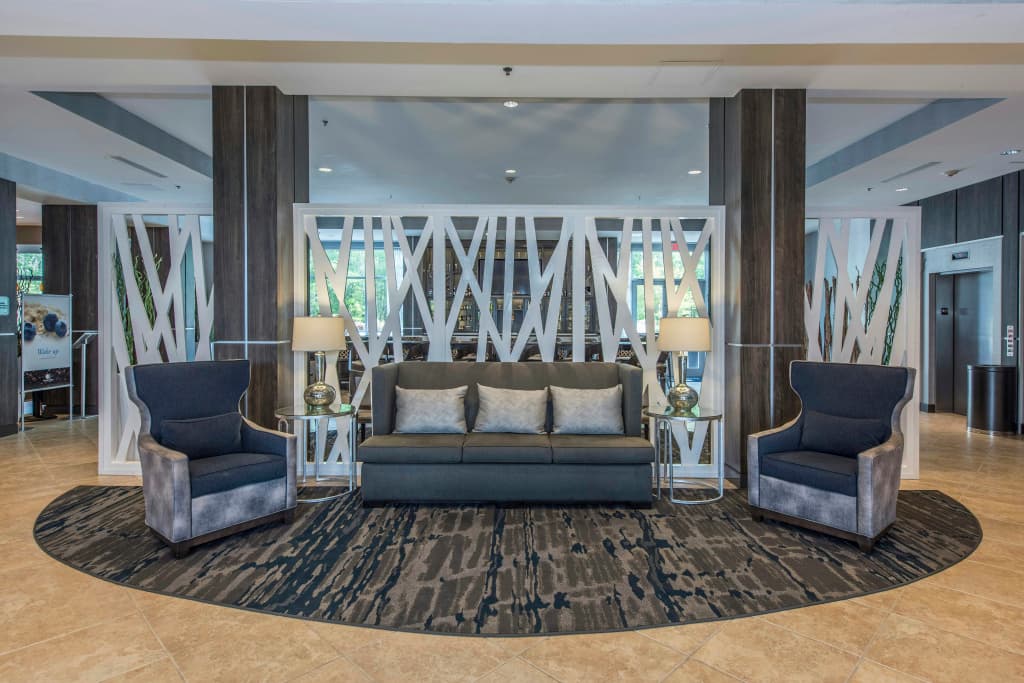DoubleTree by Hilton North Charleston - Convention Center
