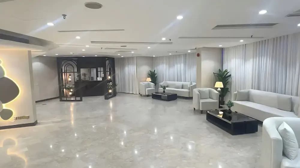 Bloom Hotel