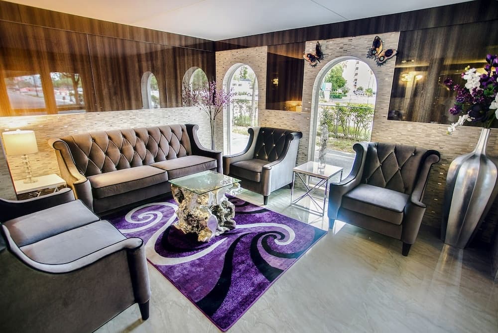 Ocean Beach Palace Hotel and Suites